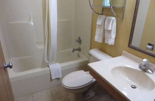 Chillicothe Hotel | Econo Lodge Chillicothe