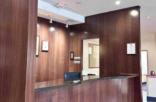 Sunnyside Cabin | Econo Lodge City Centre