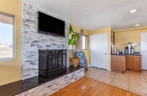 Clovis Hotel | Econo Lodge Clovis