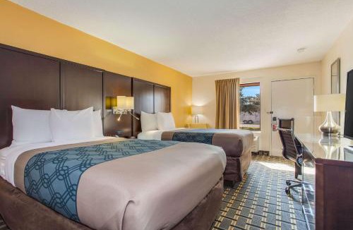 North Charleston Cabin | Econo Lodge Coliseum