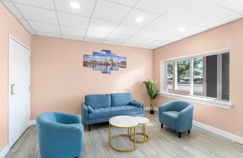 Cranston Hotel | Econo Lodge Cranston - Providence