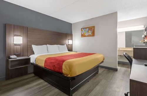 Creedmoor Cabin | Econo Lodge Creedmoor - Butner