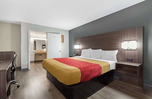 Creedmoor Hotel | Econo Lodge Creedmoor - Butner