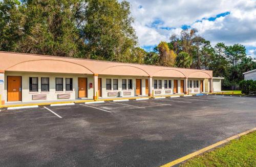 Crystal River Cabin | Econo Lodge Crystal River