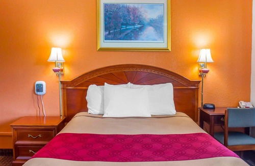 Cuba Hotel | Econo Lodge Cuba I-86