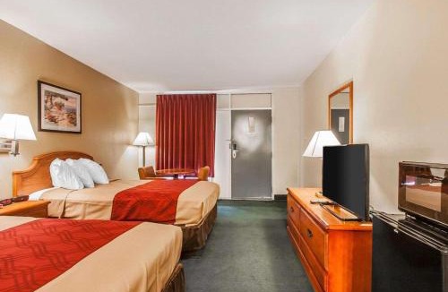 Good Hope Cabin | Econo Lodge Cullman South