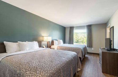 Dayton Hotel | Econo Lodge Dayton North