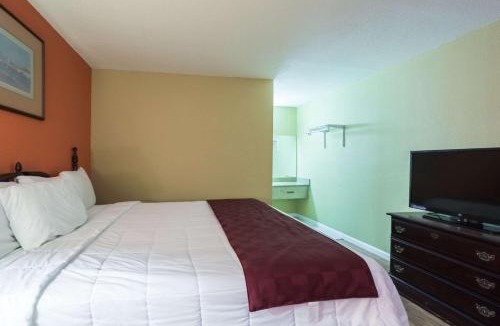 Decatur Cabin | Econo Lodge Decatur South