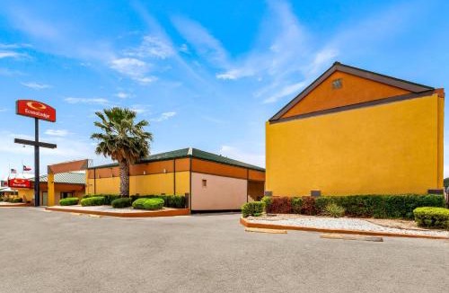 Amistad National Recreational Area Cabin | Econo Lodge Del Rio