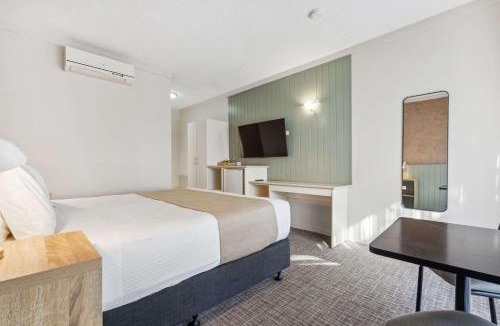 Glenelg Cabin | Econo Lodge Dockside Glenelg