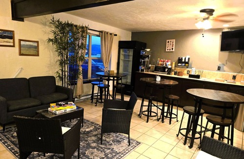 Eagle Nest Hotel | Econo Lodge Eagle Nest