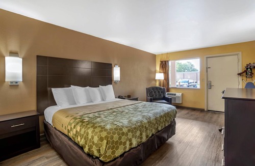 Easton Hotel | Econo Lodge Easton Route 50