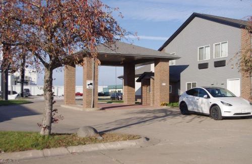 El Paso Cabin | Econo Lodge El Paso, IL