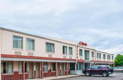 Big Flats Airport Cabin | Econo Lodge Elmira-Corning
