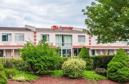 Big Flats Airport Cabin | Econo Lodge Elmira-Corning