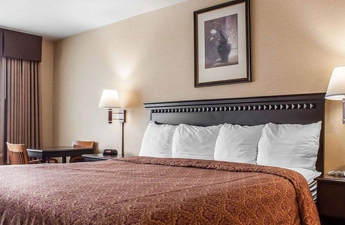 Big Flats Airport Hotel | Econo Lodge Elmira-Corning