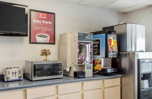 Frackville Hotel | Econo Lodge Frackville