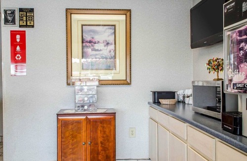 Frackville Hotel | Econo Lodge Frackville