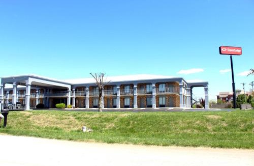 Franklin Cabin | Econo Lodge Franklin South
