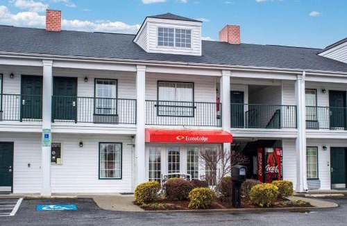 Greenville Cabin | Econo Lodge Greenville near University