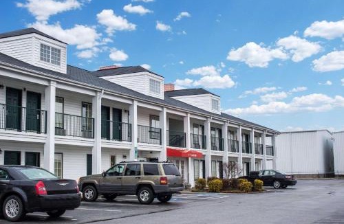 Greenville Cabin | Econo Lodge Greenville near University