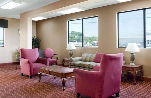 Greenville Hotel | Econo Lodge Greenville
