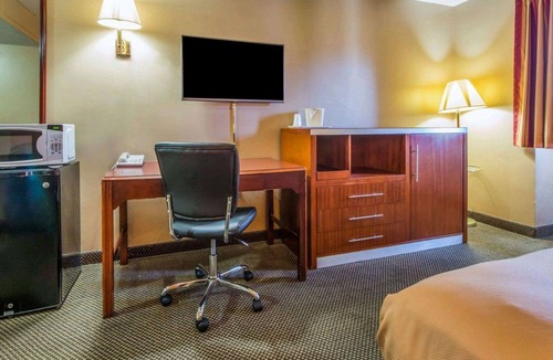 Hermitage Hotel | Econo Lodge Hermitage South