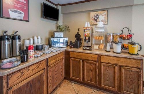 Hermitage Cabin | Econo Lodge Hermitage South