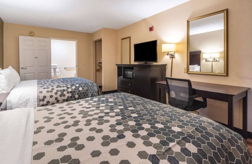 Hillsboro Hotel | Econo Lodge Hillsboro I-35