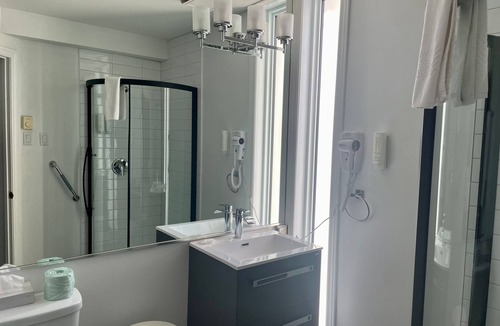 Brossard Hotel | Econo Lodge Hotel Brossard