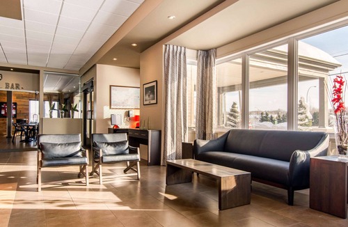 Saint-Apollinaire Hotel | Econo Lodge Inn & Suites