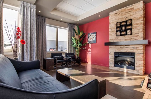 Saint-Apollinaire Hotel | Econo Lodge Inn & Suites