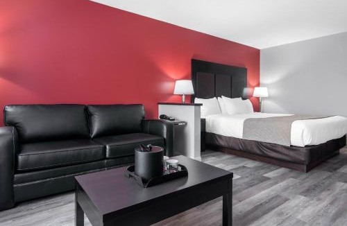 Saint-Apollinaire Hotel | Econo Lodge Inn & Suites