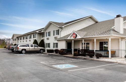 Dickson Hotel | Econo Lodge Inn & Suites Dickson