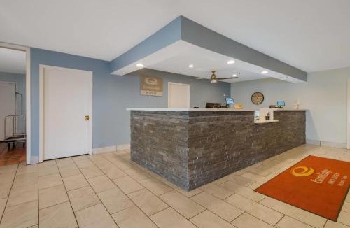 Fulton Hotel | Econo Lodge Inn & Suites Fulton - Rockport