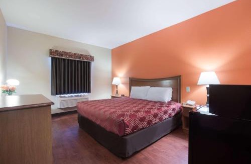 Rockmart Hotel | Econo Lodge Inn & Suites Rockmart