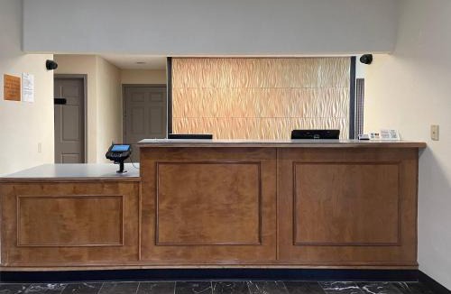 Sweetwater Hotel | Econo Lodge Inn & Suites Sweetwater I-20