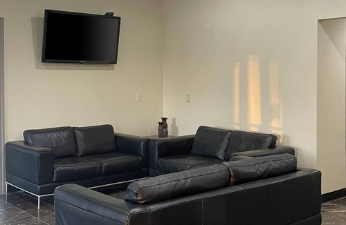 Sweetwater Hotel | Econo Lodge Inn & Suites Sweetwater I-20