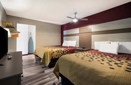 Canandaigua Hotel | Econo Lodge Inn & Suites Canandaigua - Fingers Lake Area