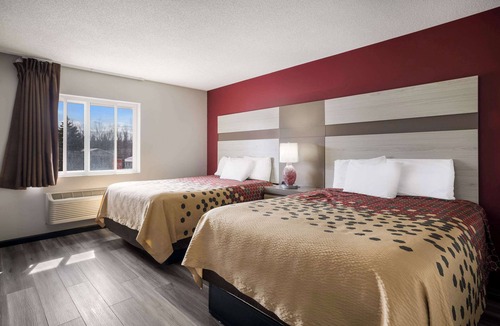 Canandaigua Hotel | Econo Lodge Inn & Suites Canandaigua - Fingers Lake Area