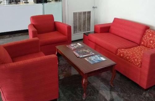 Memorial Hotel | Econo Lodge Inn & Suites West - Energy Corridor