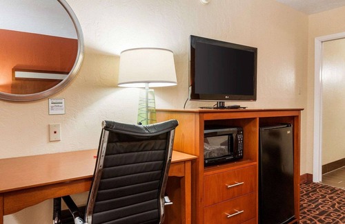 Jasper Hotel | Econo Lodge Jasper