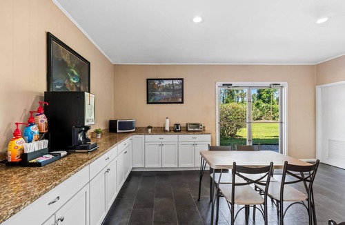 Jennings Hotel | Econo Lodge Jennings