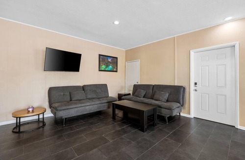 Jennings Hotel | Econo Lodge Jennings