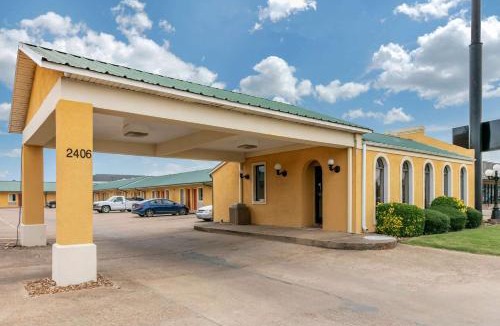 Jonesboro Hotel | Econo Lodge Jonesboro