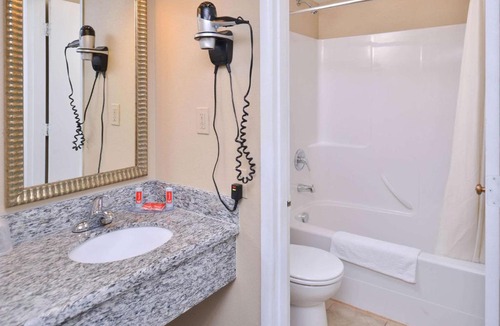 Kennewick Cabin | Econo Lodge Kennewick Tri-Cities