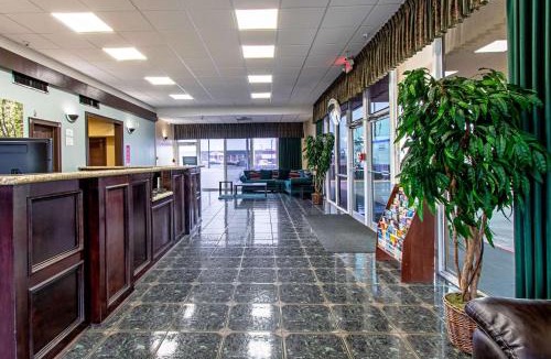 Kingsville Cabin | Econo Lodge Kingsville