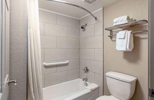 Kingsville Hotel | Econo Lodge Kingsville