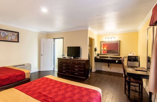 Circle Area Hotel | Econo Lodge Long Beach I-405