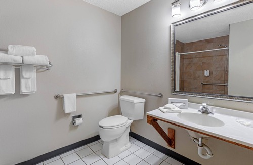 Del Camino Hotel | Econo Lodge Longmont East